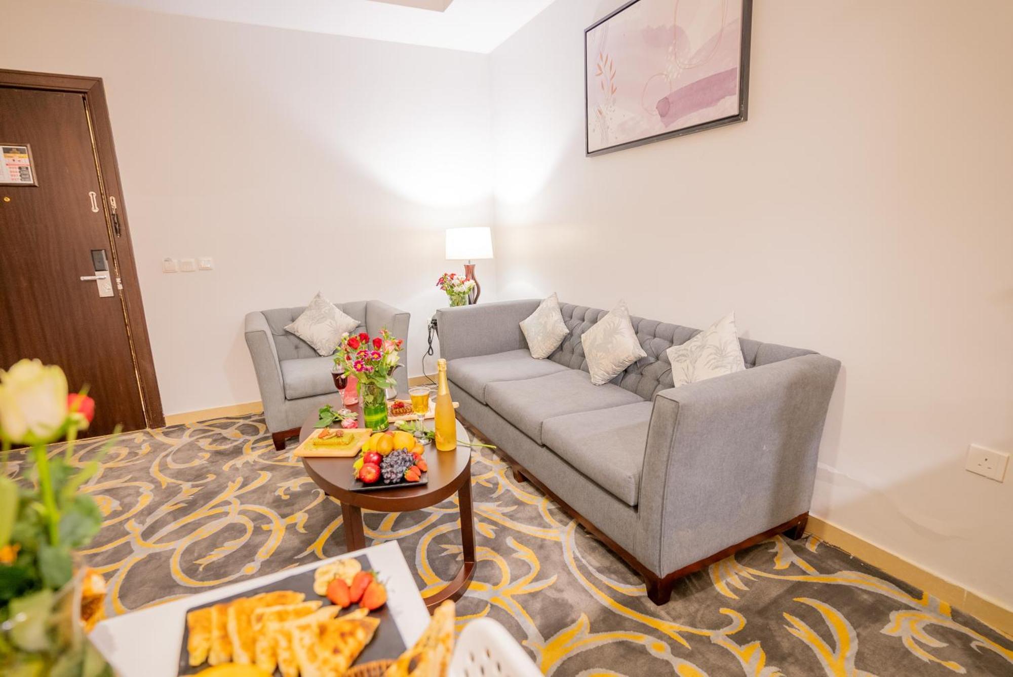 Laten Suites Al Naseem Jeddah Exterior photo