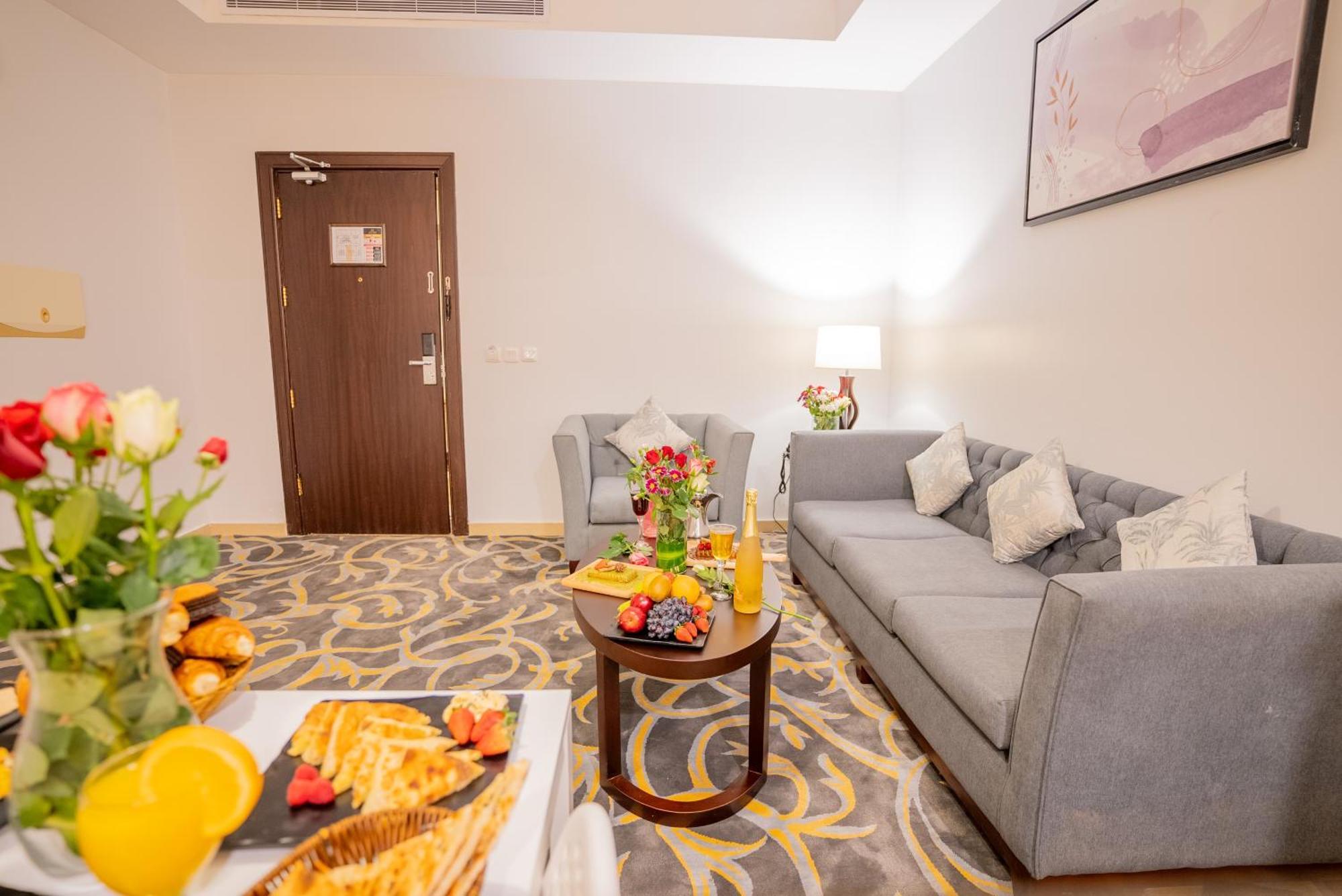 Laten Suites Al Naseem Jeddah Exterior photo