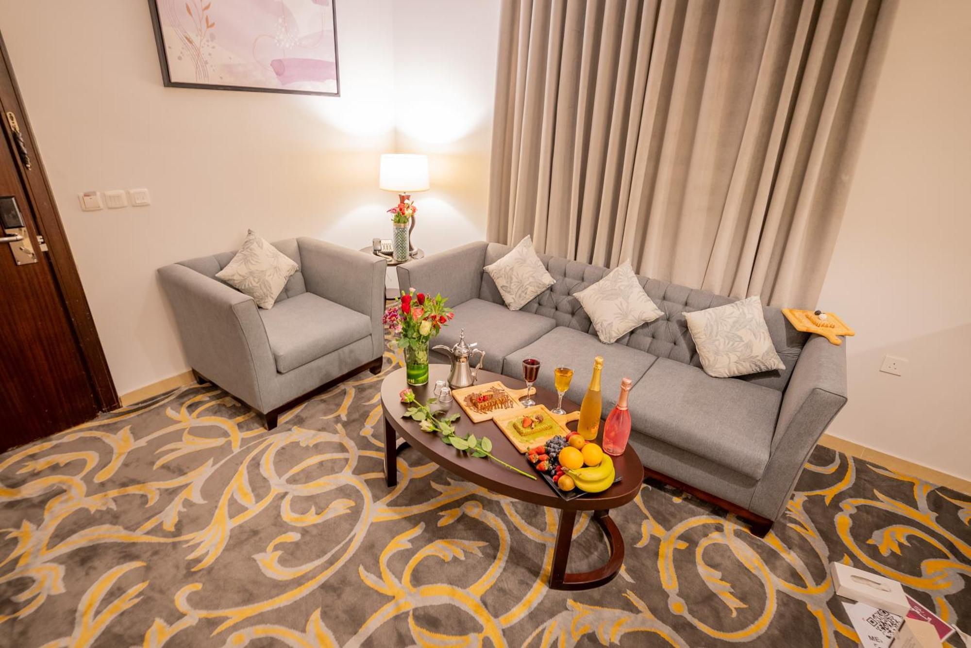 Laten Suites Al Naseem Jeddah Exterior photo